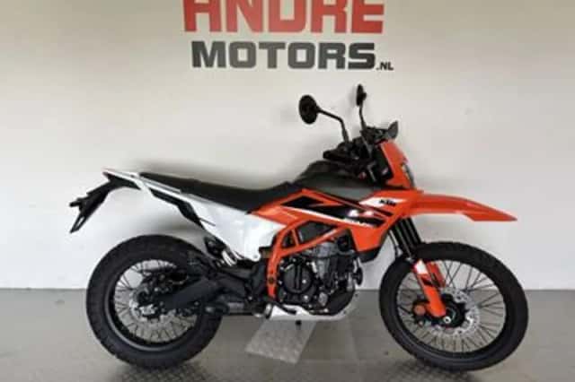 KTM 125 Enduro R (2025) thumbnail 1