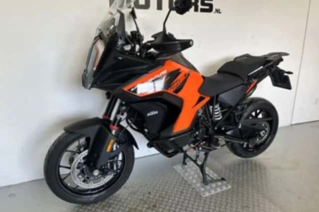 KTM 1290 Super Adventure (2021) thumbnail 6