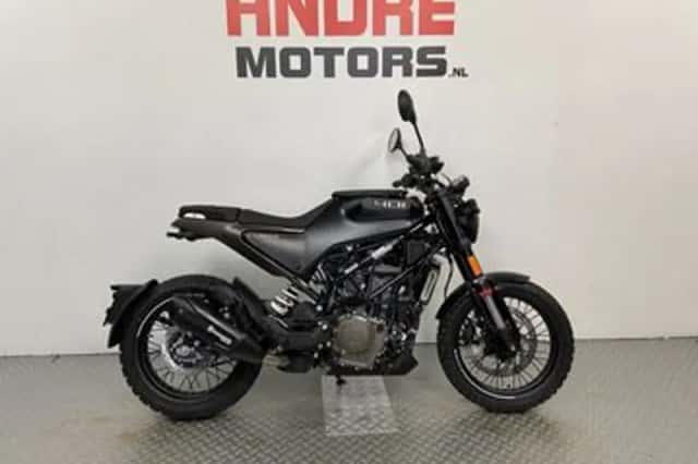 Husqvarna Svartpilen 401 (2023) thumbnail 1