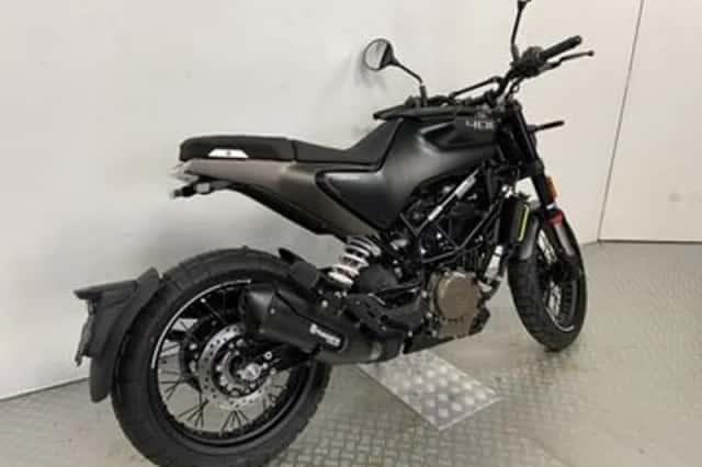 Husqvarna Svartpilen 401 (2023) thumbnail 3