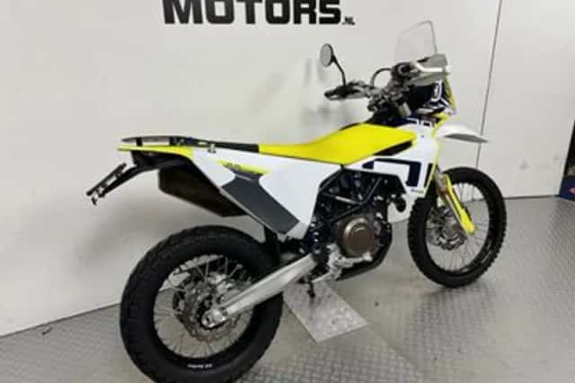Husqvarna 701 Enduro (2021) thumbnail 3
