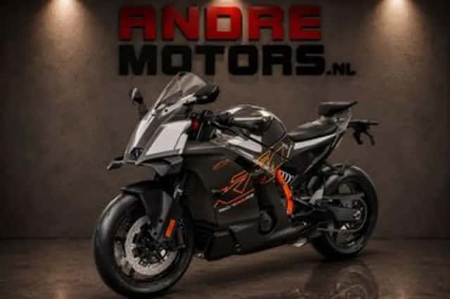 KTM 990 RC R (2026) thumbnail 3
