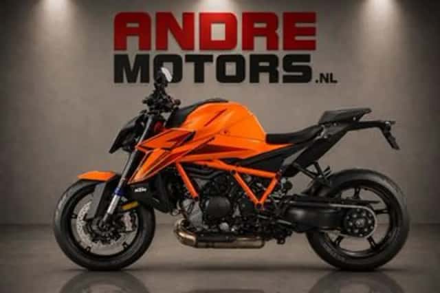 KTM Super Duke 1390 (2026) thumbnail 2