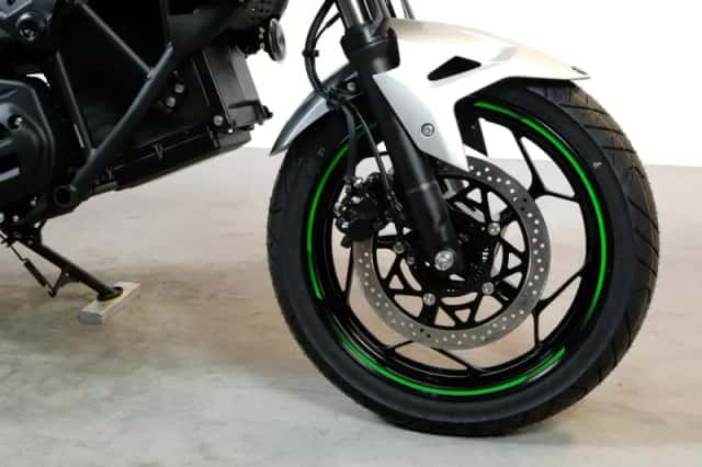 Kawasaki Z e-1 (2024) thumbnail 4