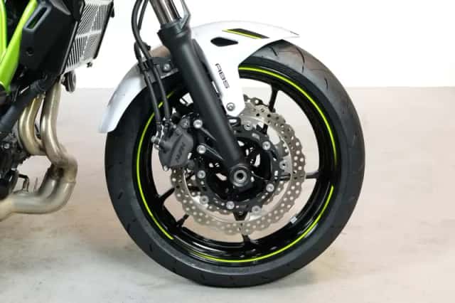 Kawasaki Z650 (2021) thumbnail 4