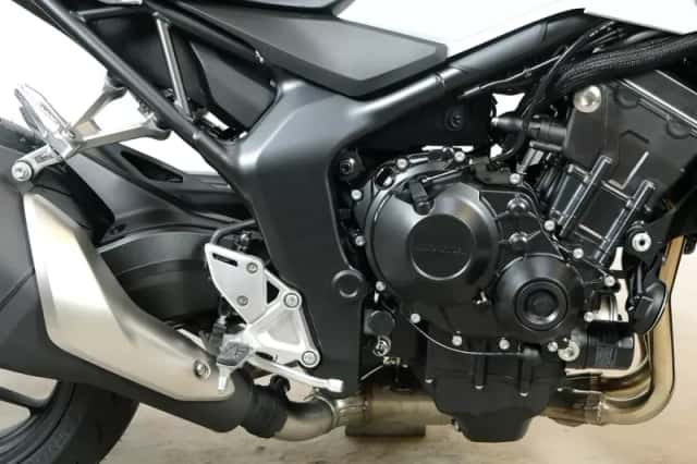 Honda CB 1000 Hornet (2026) thumbnail 5