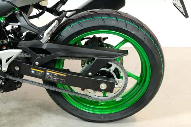 Kawasaki Z 500 SE (2026) thumbnail 4