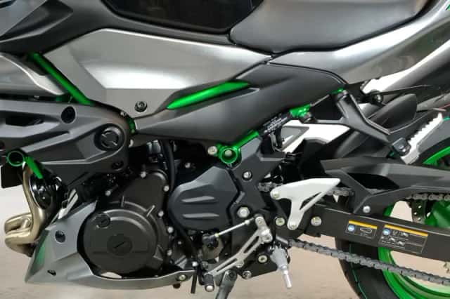Kawasaki Z 500 SE (2026) thumbnail 5