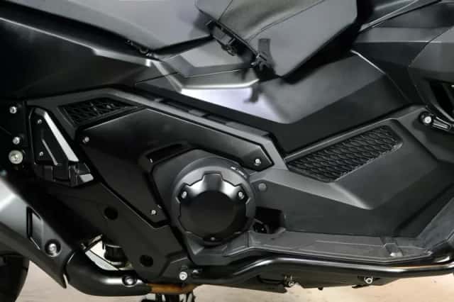 Honda X ADV (2022) thumbnail 4