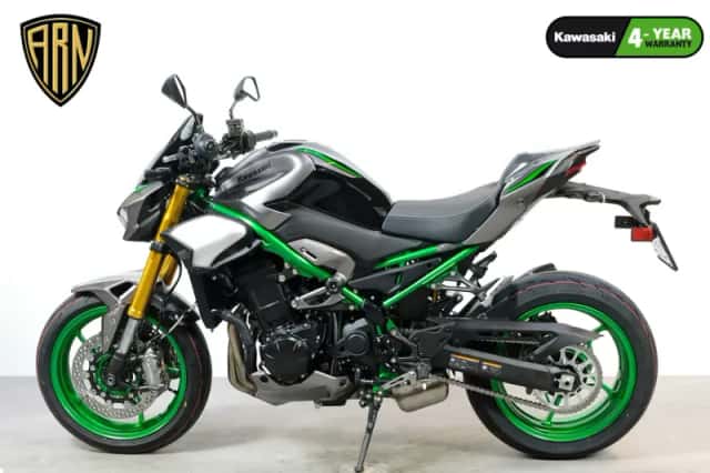 Kawasaki Z900 SE Performance (2026) thumbnail 3