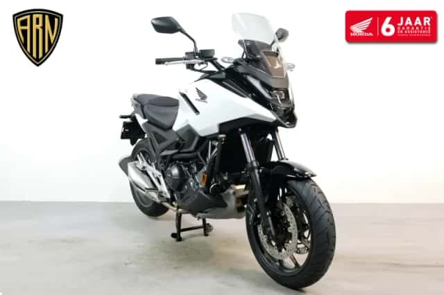 Honda NC750X (2026) thumbnail 2