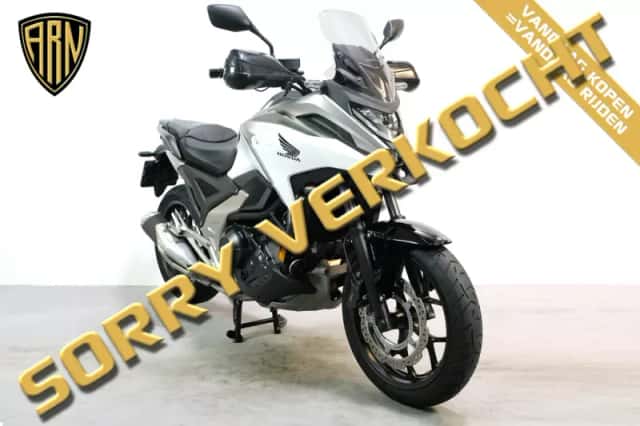 Honda NC750X (2021) thumbnail 2