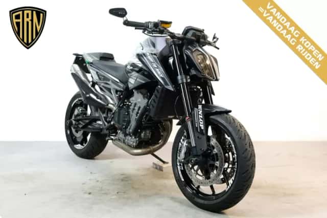 KTM 790 Duke (2019) thumbnail 2