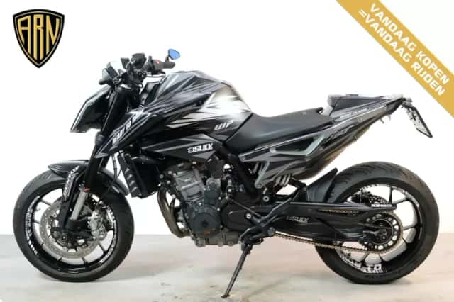 KTM 790 Duke (2019) thumbnail 3