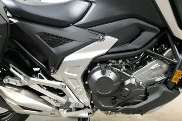 Honda NC750X (2022) thumbnail 5