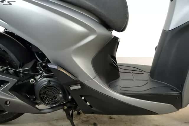 Kymco NEW PEOPLE S 200i (2024) thumbnail 5