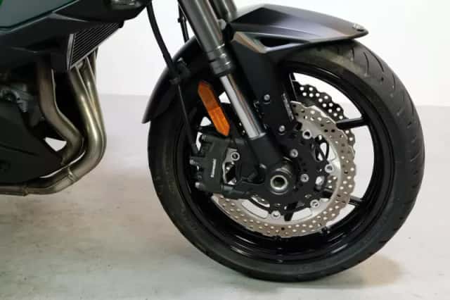 Kawasaki Versys 1000 SE Tourer (2019) thumbnail 4