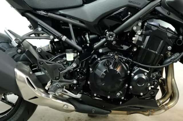 Kawasaki Z900 (2026) thumbnail 5