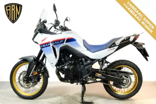 Honda Xl 750 TRANSALP (2024) thumbnail 3
