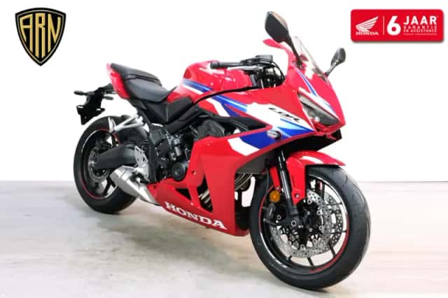 Honda CBR650R (2026) thumbnail 2