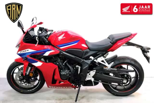Honda CBR650R (2026) thumbnail 3