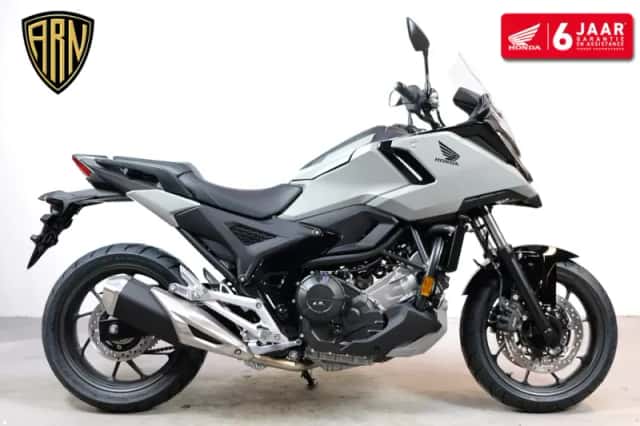 Honda NC750X (2026) thumbnail 1