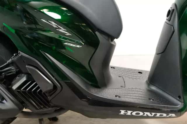 Honda SH 150i (2025) thumbnail 5
