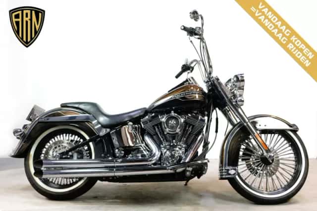 Harley-Davidson Heritage Softail (2004) thumbnail 1