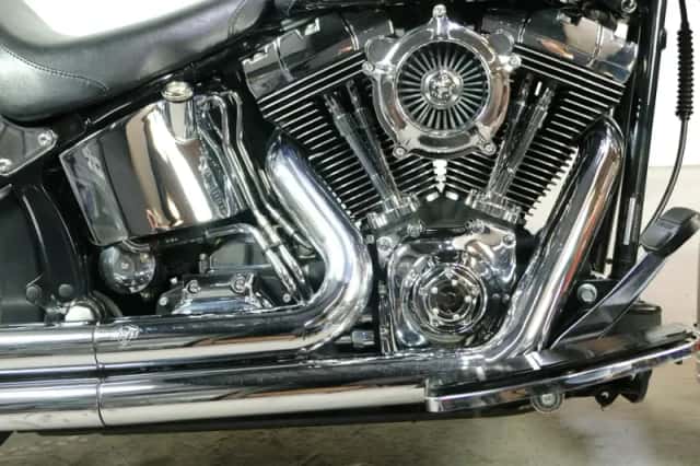 Harley-Davidson Heritage Softail (2004) thumbnail 5