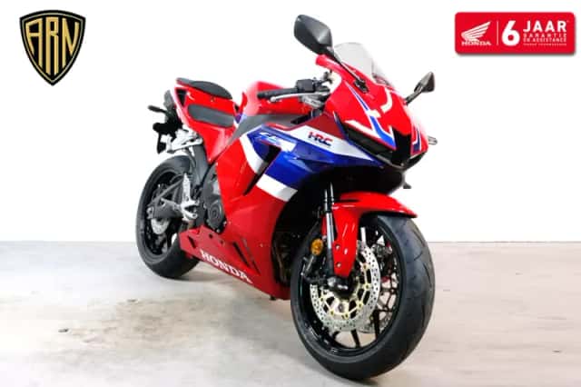 Honda CBR600RR (2026) thumbnail 2