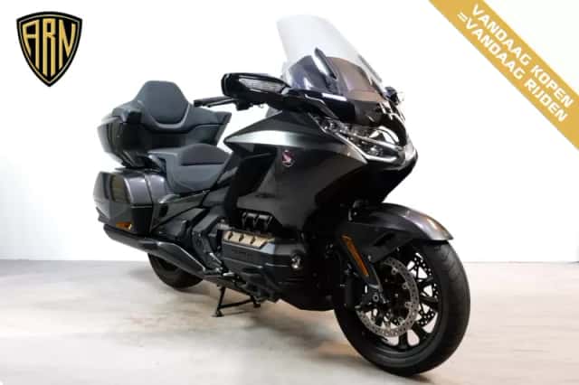 Honda GL 1800 GOLDWING DELUXE (2024) thumbnail 2