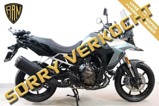 Suzuki V-Strom 800 (2024) thumbnail 1