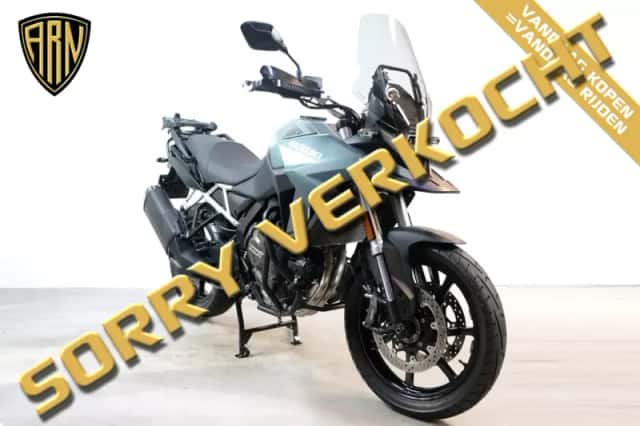 Suzuki V-Strom 800 (2024) thumbnail 2