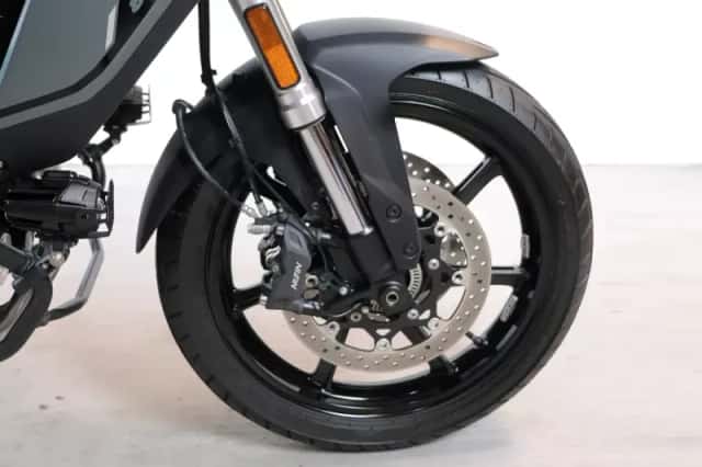 Suzuki V-Strom 800 (2024) thumbnail 4