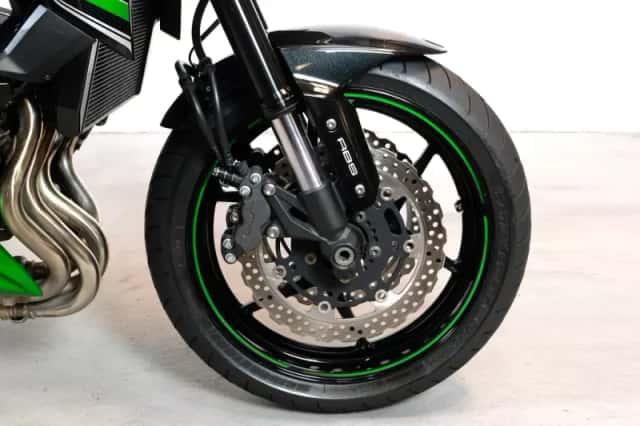 Kawasaki Z800 (2013) thumbnail 4