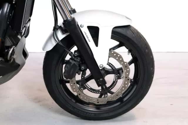 Honda NC750X (2019) thumbnail 4