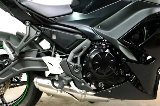 Kawasaki Ninja 650 (2025) thumbnail 5