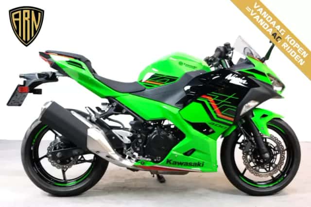 Kawasaki Ninja 400 (2023) thumbnail 1