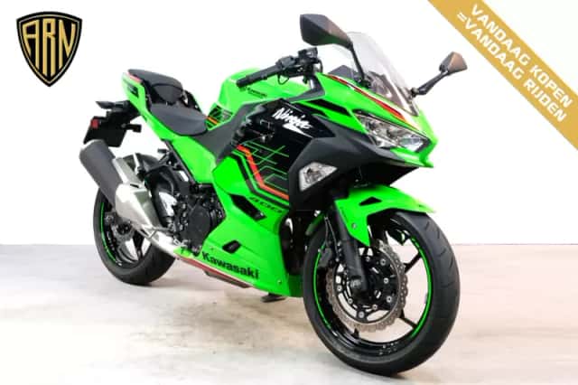 Kawasaki Ninja 400 (2023) thumbnail 2