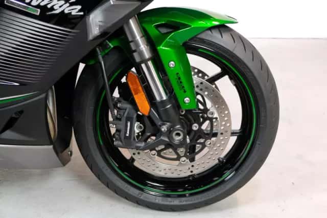 Kawasaki Ninja 1000SX (2026) thumbnail 4