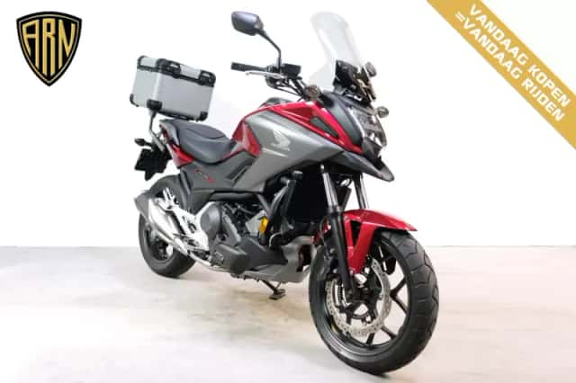 Honda NC750X (2020) thumbnail 2