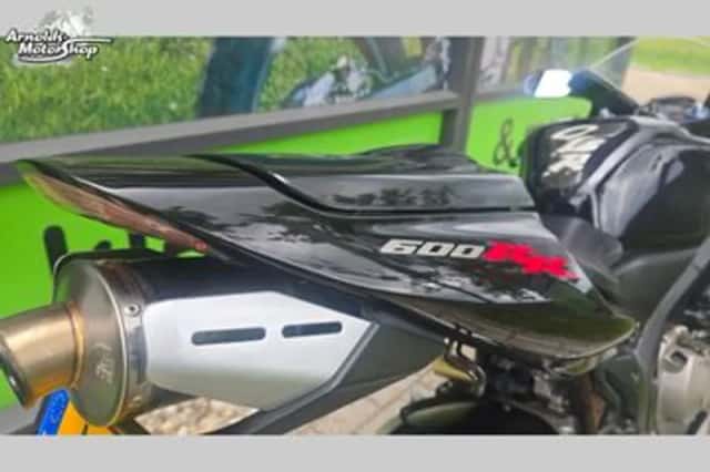 Honda CBR600RR (2003) thumbnail 4