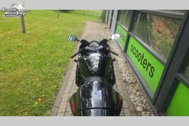 Honda CBR600RR (2003) thumbnail 5