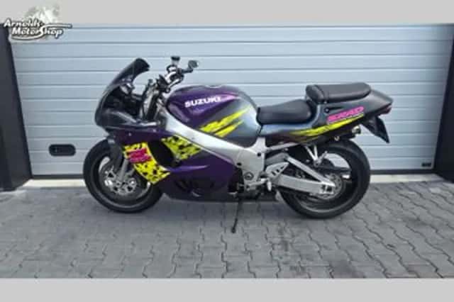 Suzuki GSX-R750 (1996) thumbnail 6