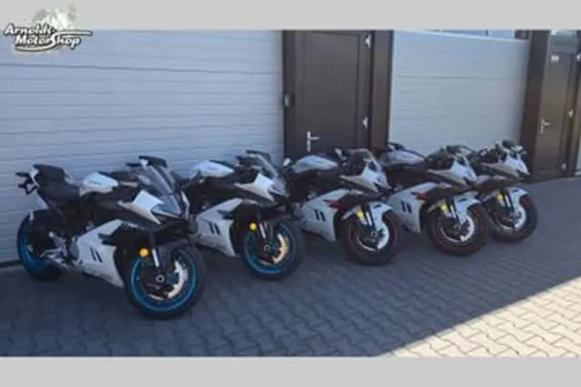CFMoto 675SR-R (2026) thumbnail 4