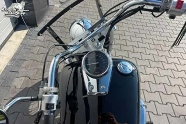 Honda VT 750C Shadow (2005) thumbnail 3
