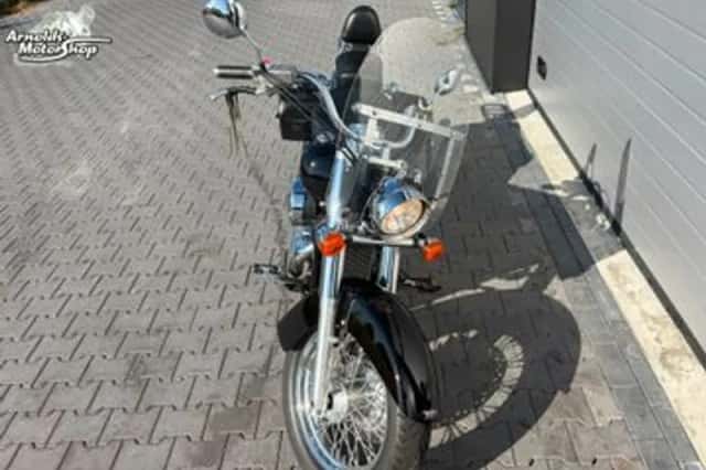 Honda VT 750C Shadow (2005) thumbnail 4