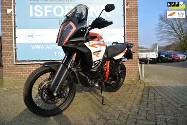 KTM 1290 Super Adventure (2017) thumbnail 1