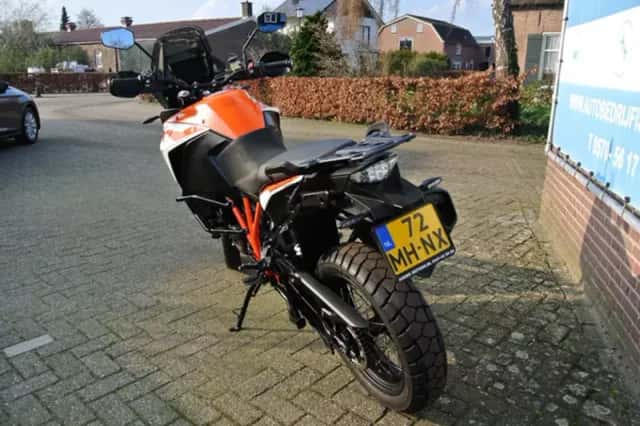 KTM 1290 Super Adventure (2017) thumbnail 3