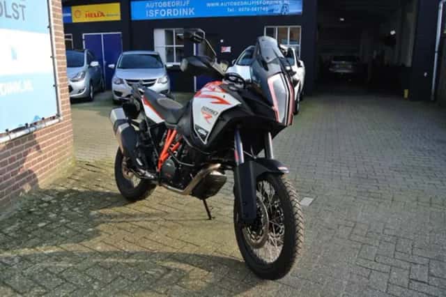 KTM 1290 Super Adventure (2017) thumbnail 4